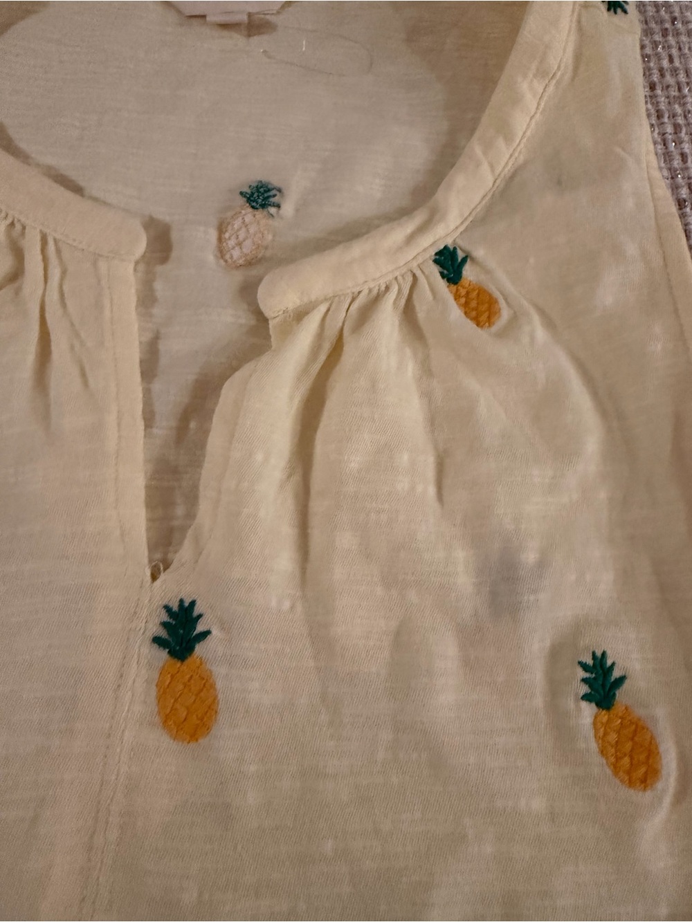 Lucky Brand Pale Yellow Pineapple Embroidered Tank Top-BNWOT - Picture 3 of 6